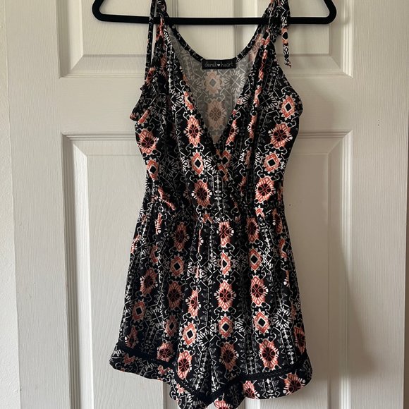 Derek Heart Shorts Romper - Picture 1 of 5